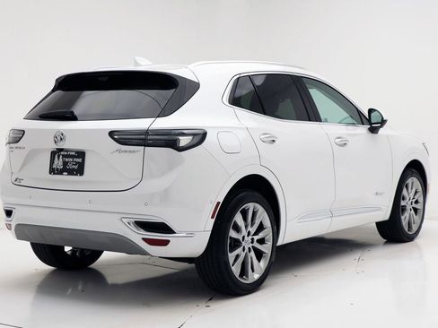 Used 2023 Buick Envision Avenir image 9