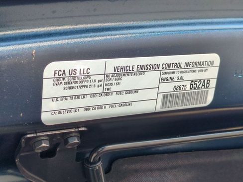 Used 2025 Jeep Wrangler Unlimited Rubicon AWD/4WD image 26