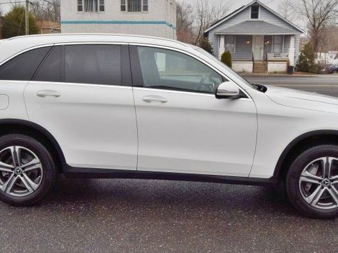 Used 2019 Mercedes-Benz GLC 300 4MATIC image 12