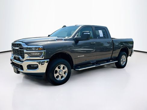 Used 2026 RAM 2500 Big Horn AWD/4WD image 3