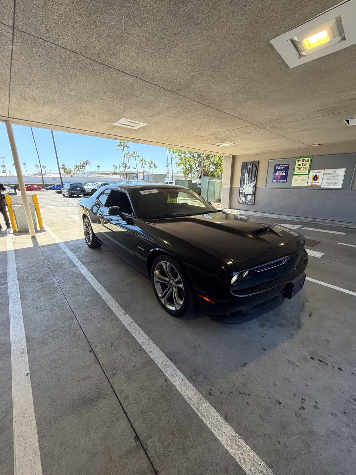 Used 2020 Dodge Challenger R/T RWD image 3