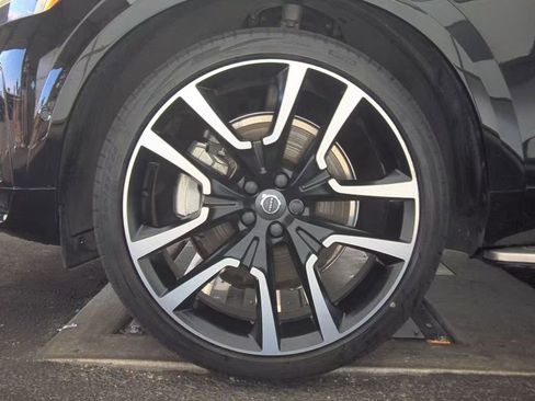 Used 2023 Volvo XC60 T8 Ultimate w/ Protection Package Premier image 15