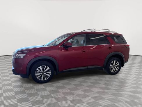 Certified 2025 Nissan Pathfinder SL AWD/4WD image 7
