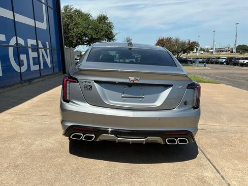 Used 2025 Cadillac CT5 V w/ Technology Package RWD image 7