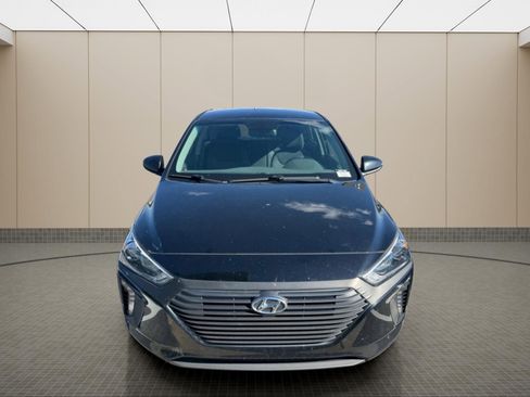 Used 2017 Hyundai Ioniq SEL image 6