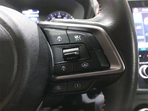 Certified 2023 Subaru Crosstrek 2.5i Limited w/ Moonroof Package image 17