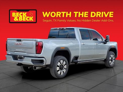 New 2026 GMC Sierra 2500 Denali w/ Denali Reserve Package image 5