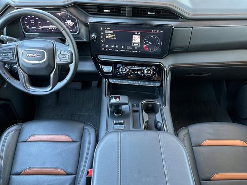 Certified 2025 GMC Sierra 1500 AT4 w/ Technology Package AWD/4WD image 14