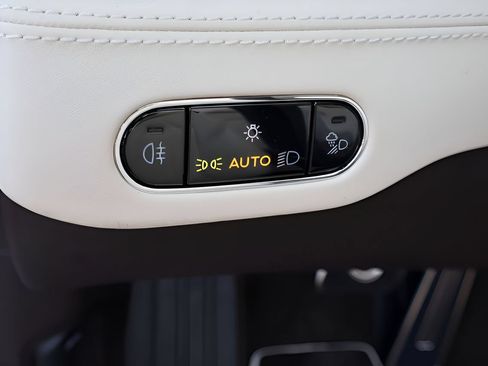 New 2026 Bentley Continental GTC AWD/4WD image 23