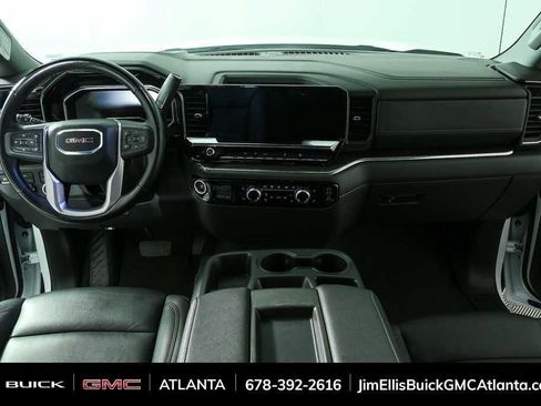 Used 2025 GMC Sierra 1500 SLT AWD/4WD image 18