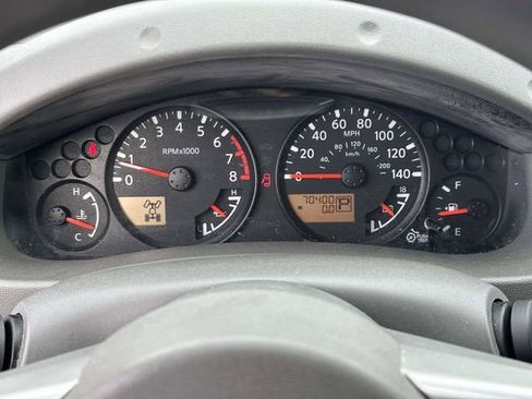 Used 2019 Nissan Frontier SV image 16