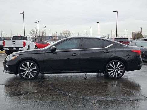 Used 2021 Nissan Altima 2.5 SR image 9