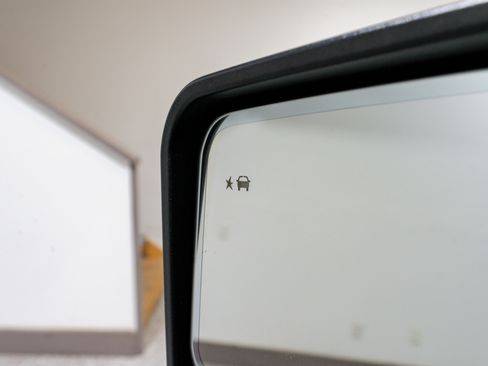 Used 2020 Chevrolet Silverado 2500 LTZ w/ LTZ Premium Package image 15