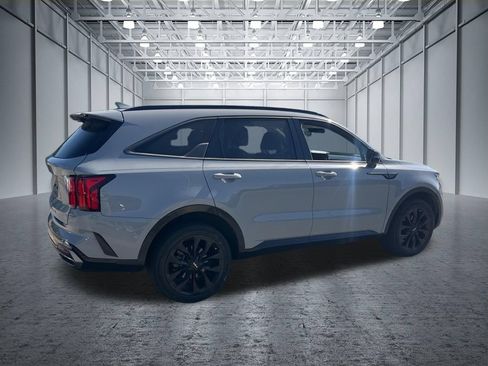 Used 2022 Kia Sorento SX AWD/4WD image 6