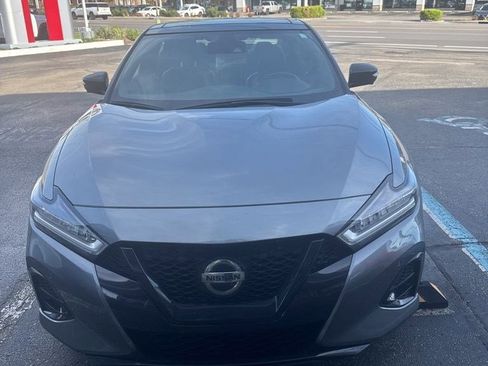 Used 2021 Nissan Maxima SR w/ Sport Mat Group image 2