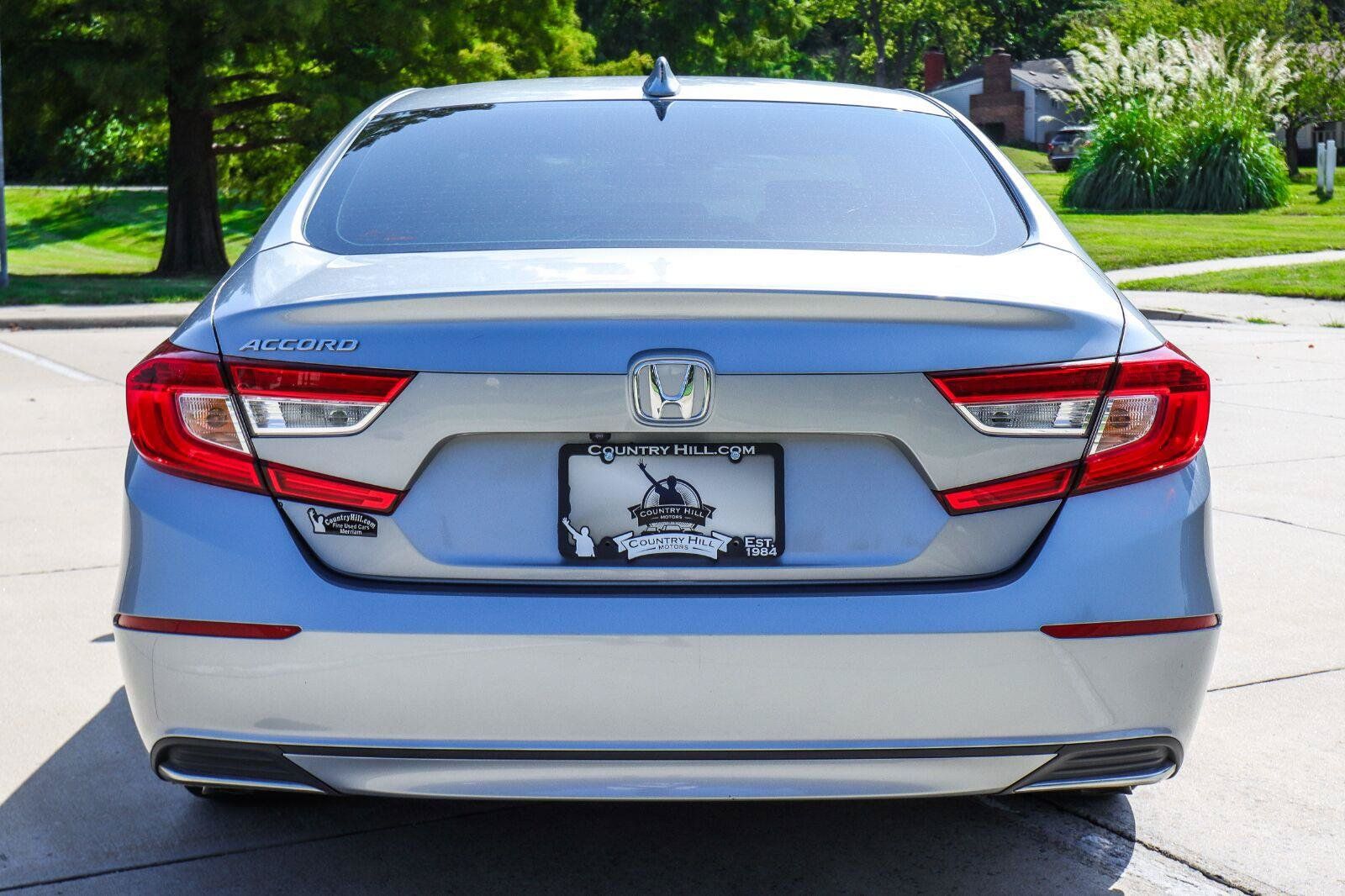 Used 2018 Honda Accord LX image 16