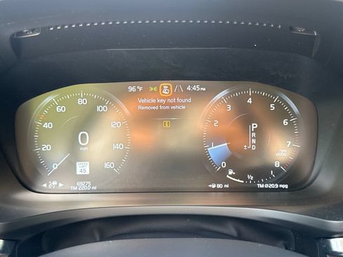 Used 2022 Volvo V60 T5 Cross Country w/ Lounge Package AWD/4WD image 21