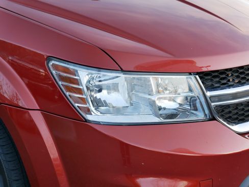 Used 2013 Dodge Journey SXT w/ Flexible Seating Group image 16