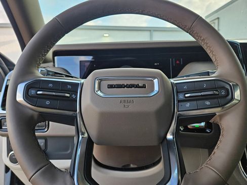New 2026 GMC Yukon Denali AWD/4WD image 11
