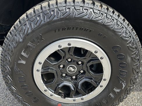 Used 2021 Ford Bronco Outer Banks w/ Sasquatch Package AWD/4WD image 5