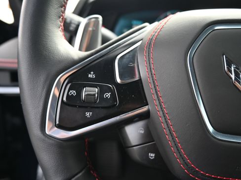 Used 2023 Chevrolet Corvette Stingray Premium Conv w/ Z51 Performance Package image 24