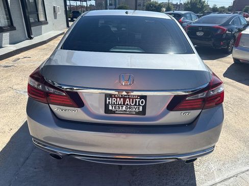 Used 2017 Honda Accord EX-L image 6