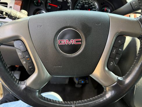 Used 2012 GMC Yukon SLT w/ SLT-2 Equipment Package AWD/4WD image 14