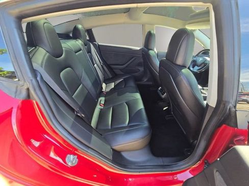 Used 2018 Tesla Model 3 Long Range RWD image 14