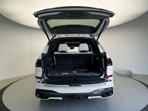 New 2026 BMW X7 xDrive40i AWD/4WD image 5