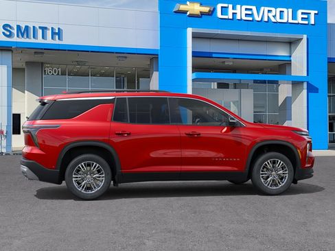 New 2026 Chevrolet Traverse LT w/ Driver Confidence Package AWD/4WD image 29