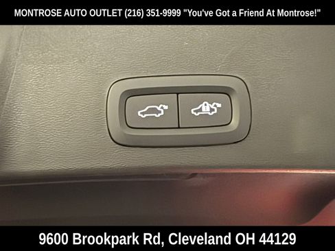 New 2026 Volvo XC40 B5 Ultra w/ Protection Package Premier image 40