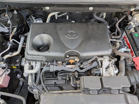 Used 2020 Toyota RAV4 XLE Premium image 36