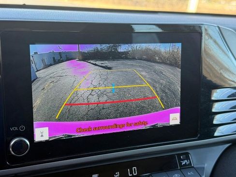 Used 2025 Toyota Camry LE image 20