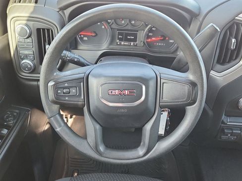 Used 2021 GMC Sierra 2500 4x4 Crew Cab w/ Convenience Package image 12