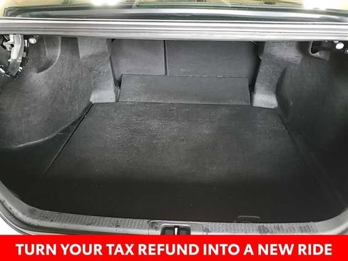 Used 2025 Toyota Camry SE image 16