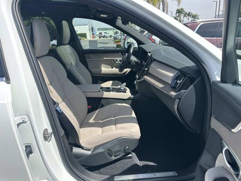 Certified 2026 Volvo XC90 B5 Core AWD/4WD image 26