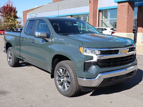 New 2026 Chevrolet Silverado 1500 LT image 3