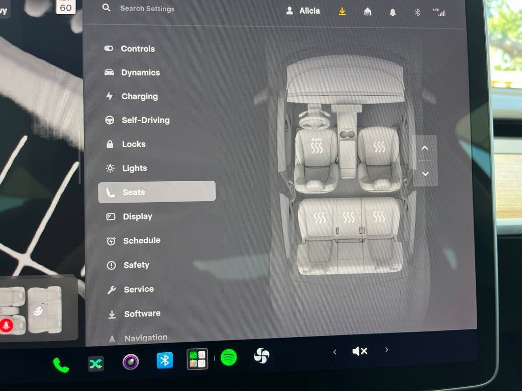 Used 2022 Tesla Model Y Performance AWD/4WD image 16