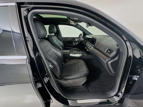 Used 2021 Mercedes-Benz GLS 450 4MATIC image 33