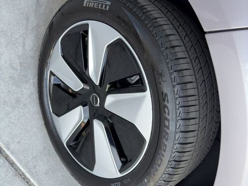 New 2026 Volvo EX90 Plus image 19