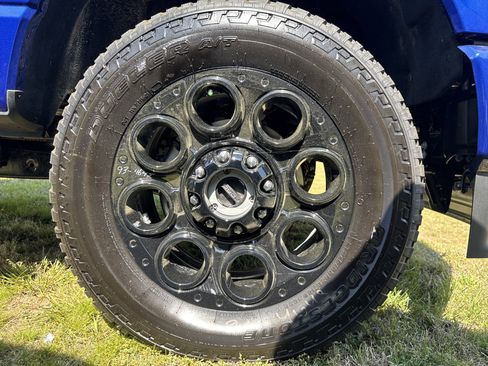 New 2026 Ford F250 XLT w/ XLT Premium Package AWD/4WD image 14