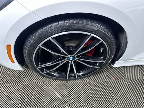 Used 2022 BMW 330i xDrive Sedan w/ M Sport Package image 10