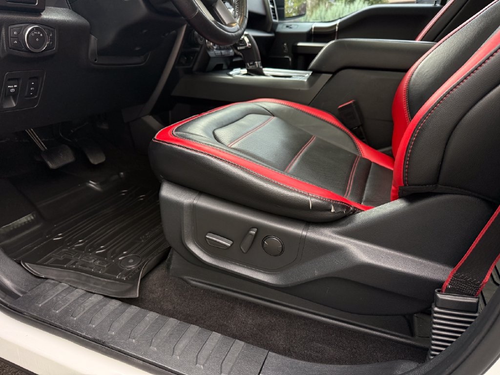Used 2019 Ford F150 Lariat w/ Equipment Group 502A Luxury AWD/4WD image 20