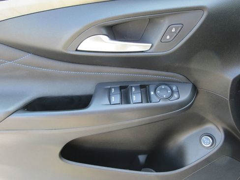 Certified 2024 Buick Envista Sport Touring w/ Convenience I Package FWD image 23