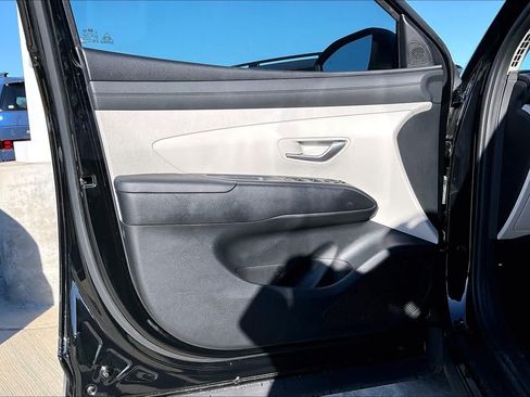 Used 2025 Hyundai Tucson SEL FWD image 38