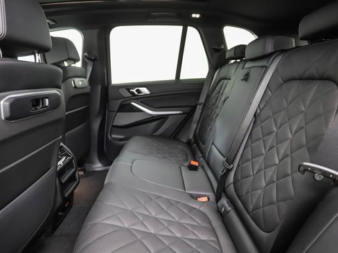 New 2026 BMW X5 xDrive40i w/ M Sport Package image 21