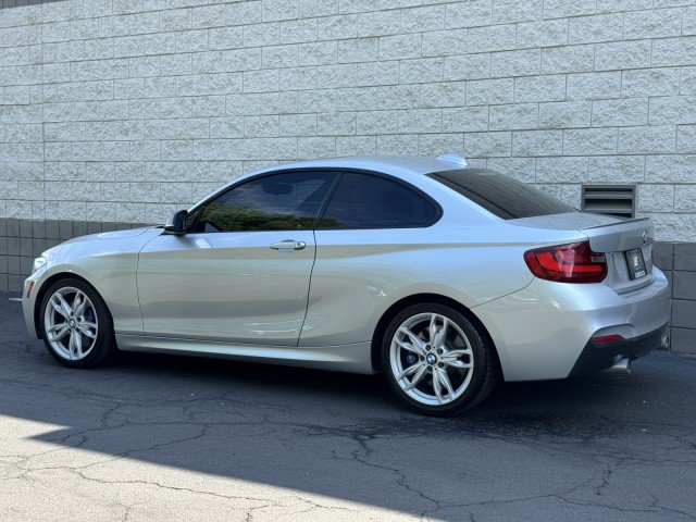 Used 2015 BMW M235i Coupe RWD image 2