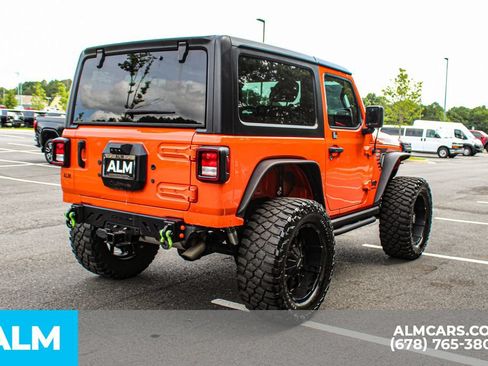 Used 2023 Jeep Wrangler Rubicon AWD/4WD image 5