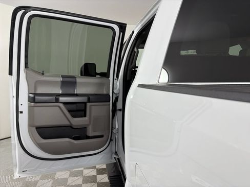 Certified 2022 Ford F250 XLT w/ XLT Value Package AWD/4WD image 12