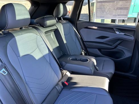 New 2026 Volkswagen Tiguan SE R-Line image 16